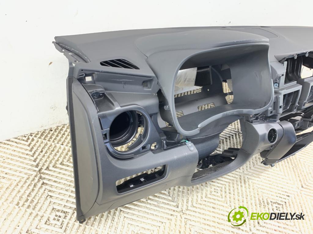 HYUNDAI KONA SUV 2022 146 kW 1.6 T-GDi 4WD 1598 Palubná doska VANKÚŠ: spolujazdca