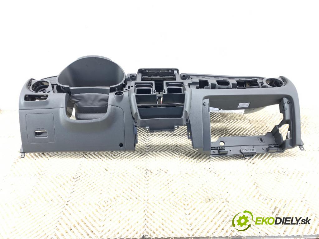 HYUNDAI KONA SUV 2022 146 kW 1.6 T-GDi 4WD 1598 Palubná doska VANKÚŠ: spolujazdca