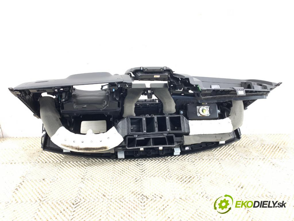 HYUNDAI KONA SUV 2022 146 kW 1.6 T-GDi 4WD 1598 Palubná doska VANKÚŠ: spolujazdca