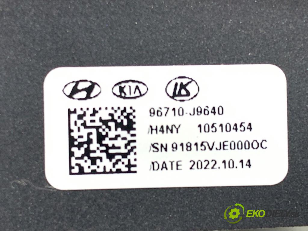 HYUNDAI KONA SUV 2022 146 kW 1.6 T-GDi 4WD 1598 SPÍNAČE: volantu 96710-J9640 96720-J9790