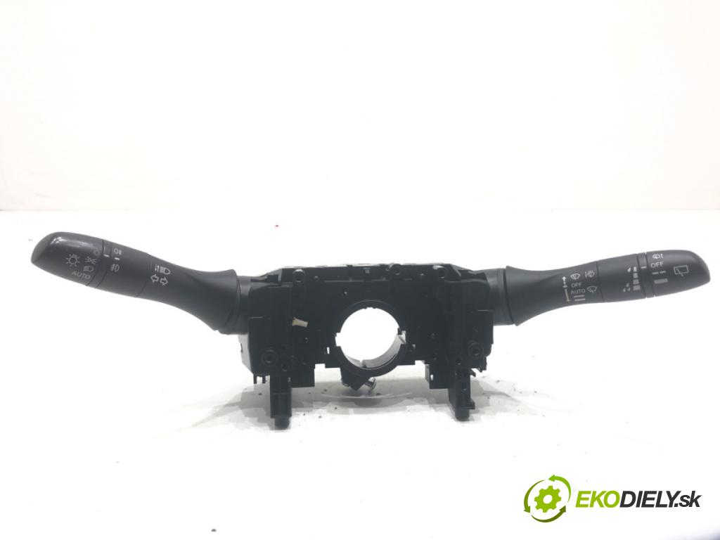 NISSAN QASHQAI J11 SUV 2018 85 kW 1.2 DIG-T 1197 Prepínač kombinovaný  (Prepínacie páčky pod volantom)