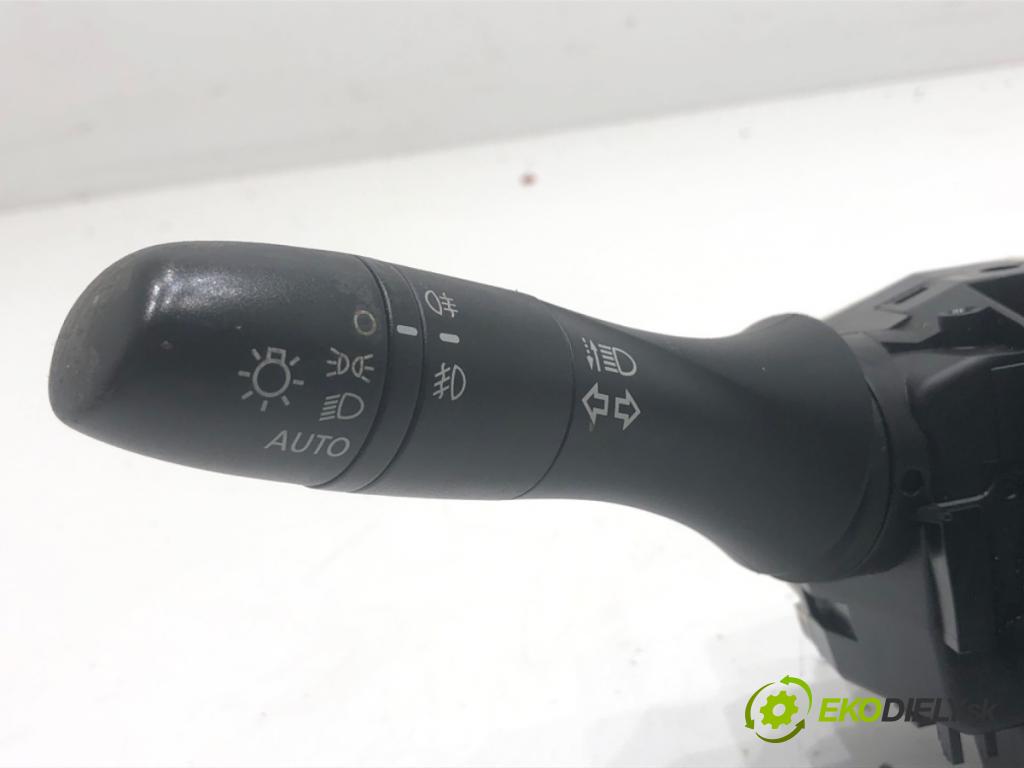 NISSAN QASHQAI J11 SUV 2018 85 kW 1.2 DIG-T 1197 Prepínač kombinovaný  (Prepínacie páčky pod volantom)