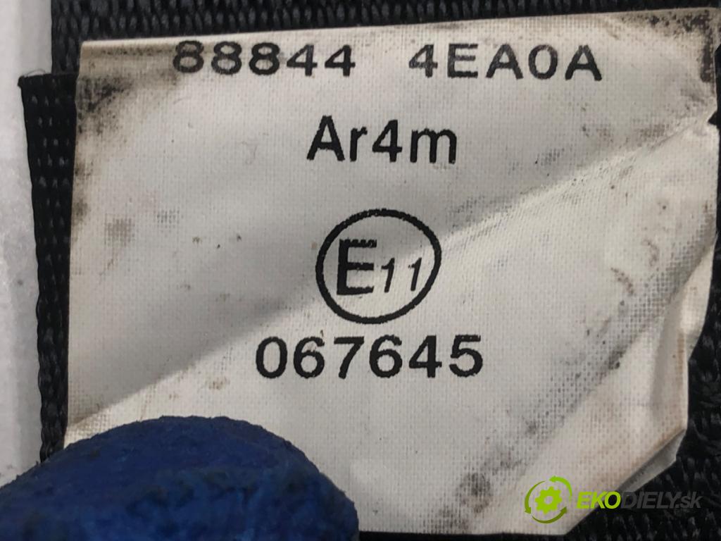 NISSAN QASHQAI J11 SUV 2018 85 kW 1.2 DIG-T 1197 držák bezpečnost levý zadní část 888444EA0A