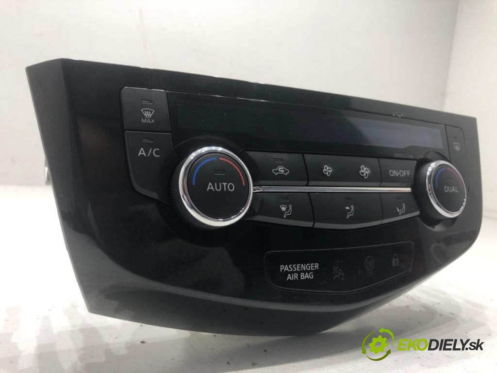 NISSAN QASHQAI J11 SUV 2018 85 kW 1.2 DIG-T 1197 Panel ovládania kúrenia 275004EA0A (Prepínacie páčky pod volantom)
