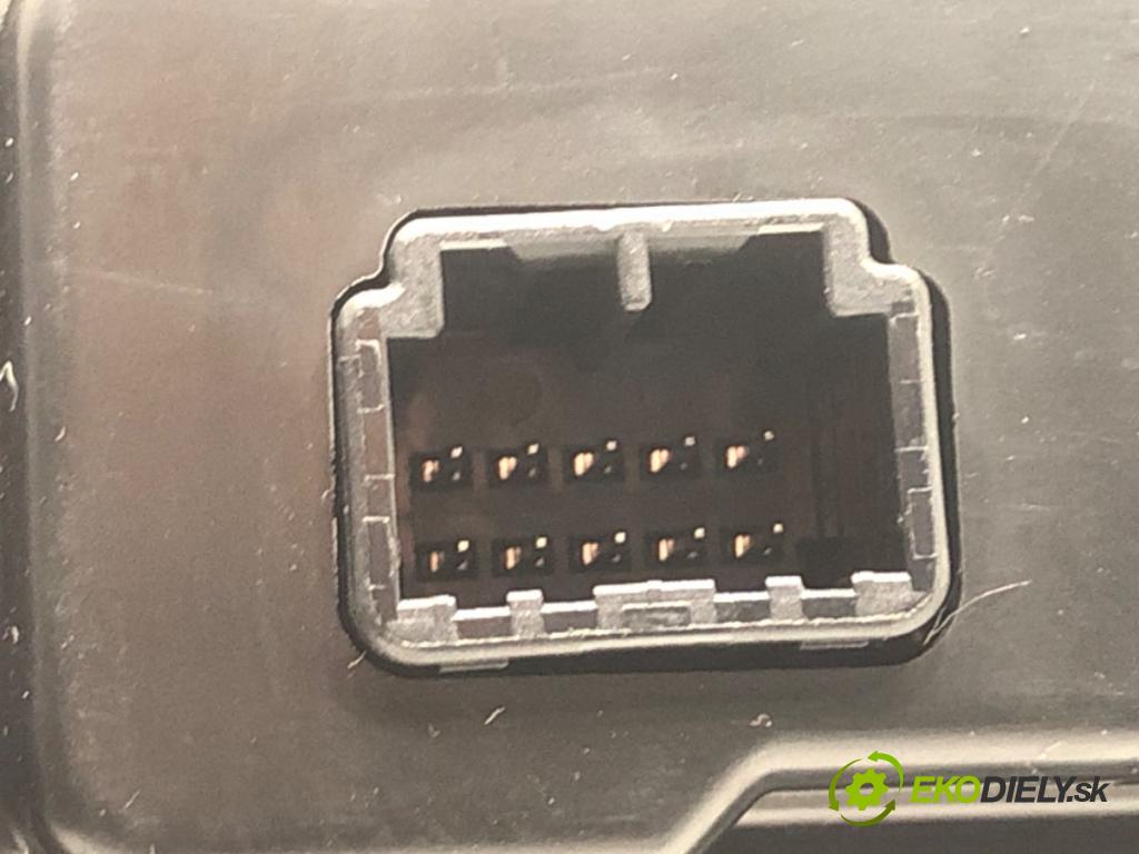 NISSAN QASHQAI J11 SUV 2018 85 kW 1.2 DIG-T 1197 Panel ovládania kúrenia 275004EA0A (Prepínacie páčky pod volantom)