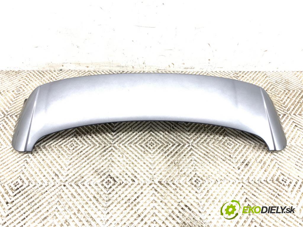 NISSAN QASHQAI J11 SUV 2018 85 kW 1.2 DIG-T 1197 Spoiler světlo brzdových světel 