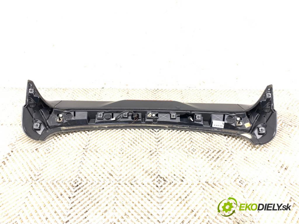 NISSAN QASHQAI J11 SUV 2018 85 kW 1.2 DIG-T 1197 Spoiler světlo brzdových světel