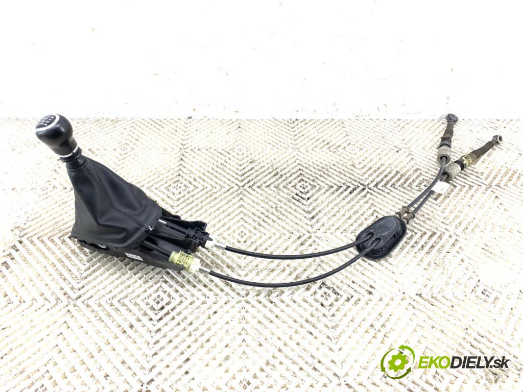 NISSAN QASHQAI J11 SUV 2018 85 kW 1.2 DIG-T 1197 Kulisa 341017283R (Rýchlostná páka (kulisa))