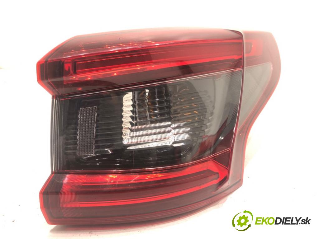 NISSAN QASHQAI J11 SUV 2018 85 kW 1.2 DIG-T 1197 světlo pravý zadní část