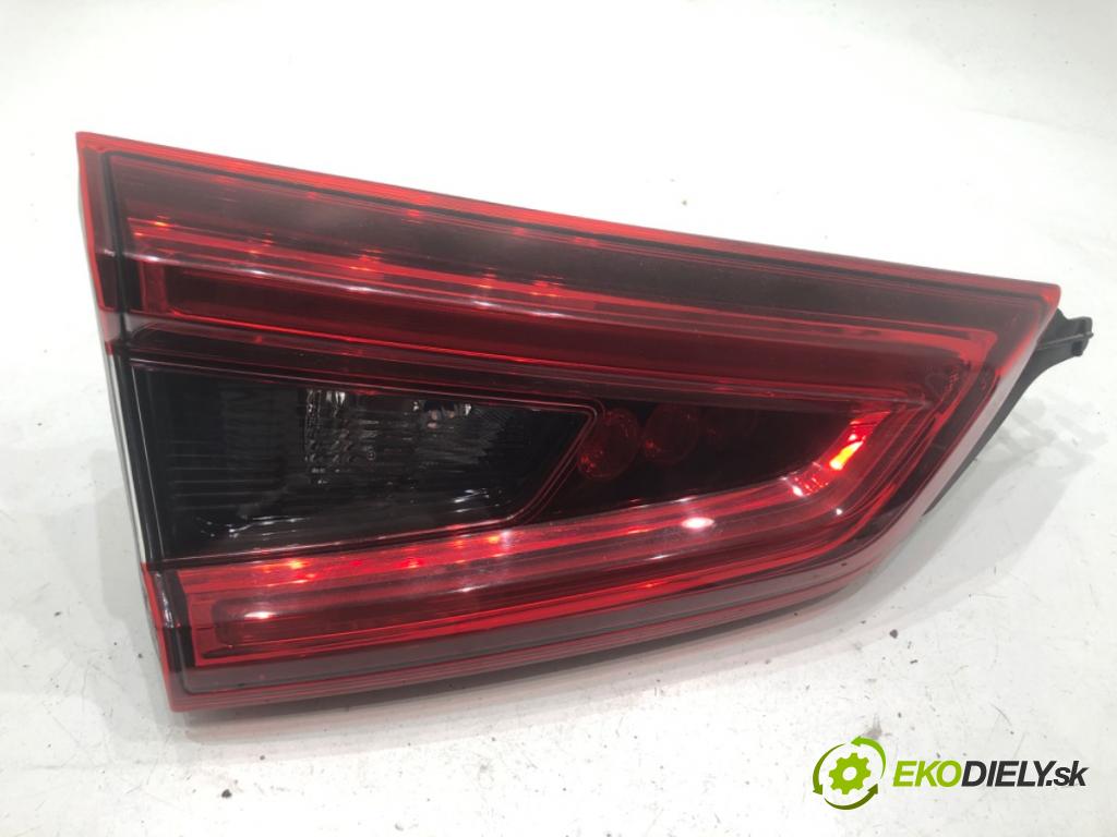 NISSAN QASHQAI J11 SUV 2018 85 kW 1.2 DIG-T 1197 světlo zadní část levá strana vnitřní 26555HV05A (Klika dveří ostatní)