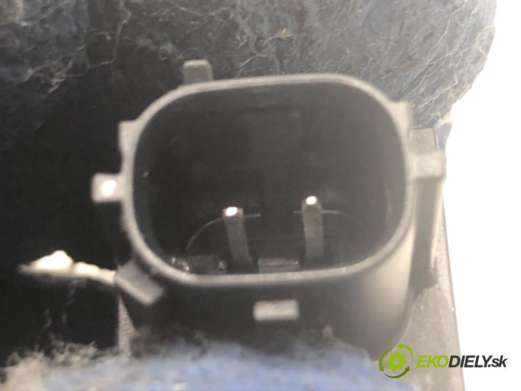 NISSAN QASHQAI J11 SUV 2018 85 kW 1.2 DIG-T 1197 Snímač nárazu 988303RA0A (Snímač nárazu)