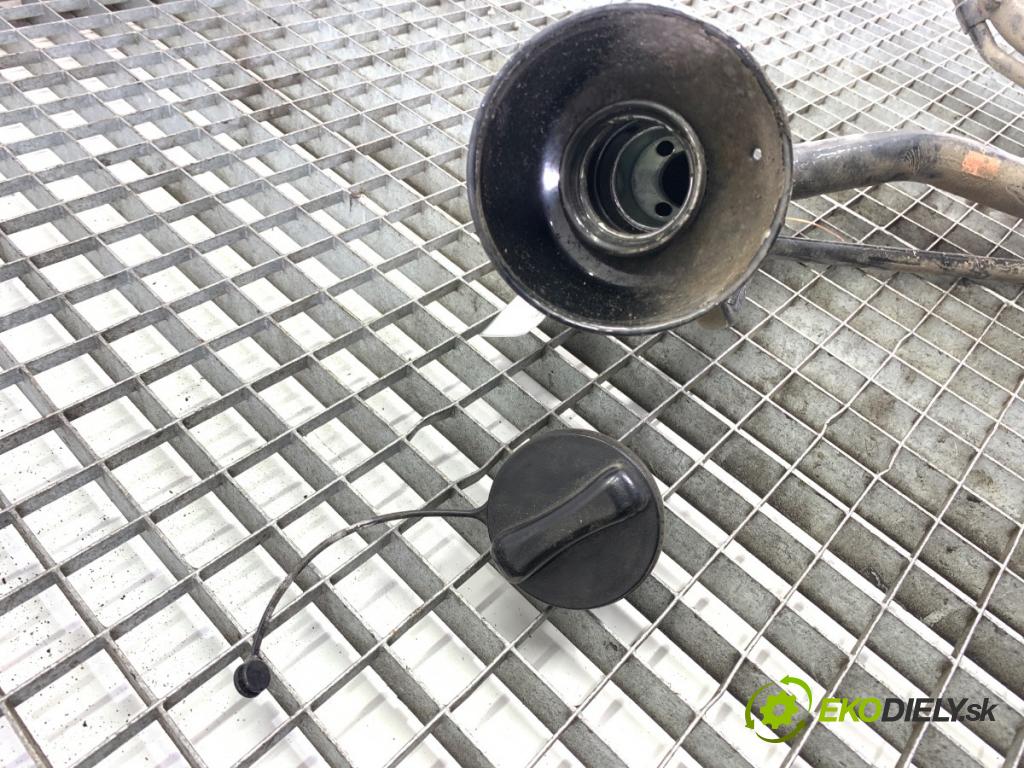 NISSAN QASHQAI J11 SUV 2018 85 kW 1.2 DIG-T 1197 Rúra nádrže paliva