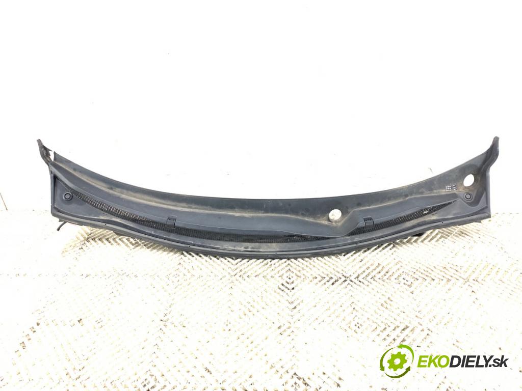 NISSAN QASHQAI J11 SUV 2018 85 kW 1.2 DIG-T 1197 Torpédo, plast pod čelné okno 668624EH1A (Torpédo (plast pod čelným sklom))