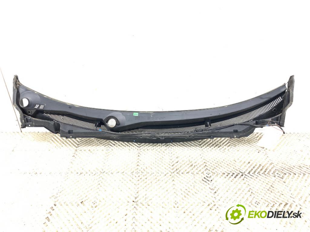 NISSAN QASHQAI J11 SUV 2018 85 kW 1.2 DIG-T 1197 Torpédo, plast pod čelné okno 668624EH1A (Torpédo (plast pod čelným sklom))