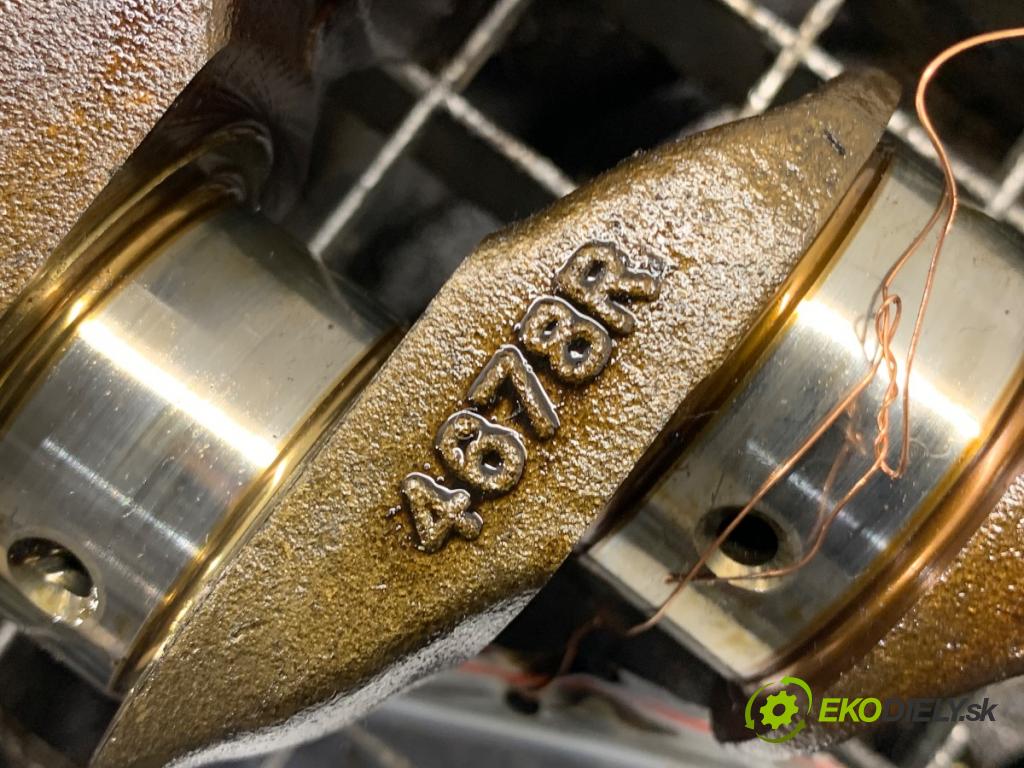 NISSAN QASHQAI J11 SUV 2018 85 kW 1.2 DIG-T 1197 Kardaň, hriadeľ KLIKA: 4678R HRA2 (Blok motora ostatné)