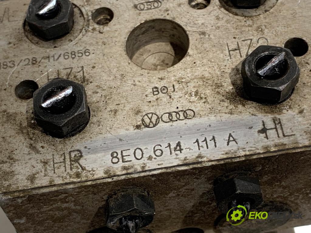 AUDI A6 C5 sedan 2001 110 kW 1.8 T quattro 1781 Pumpa ABS 8E0614111A (Pumpa ABS)