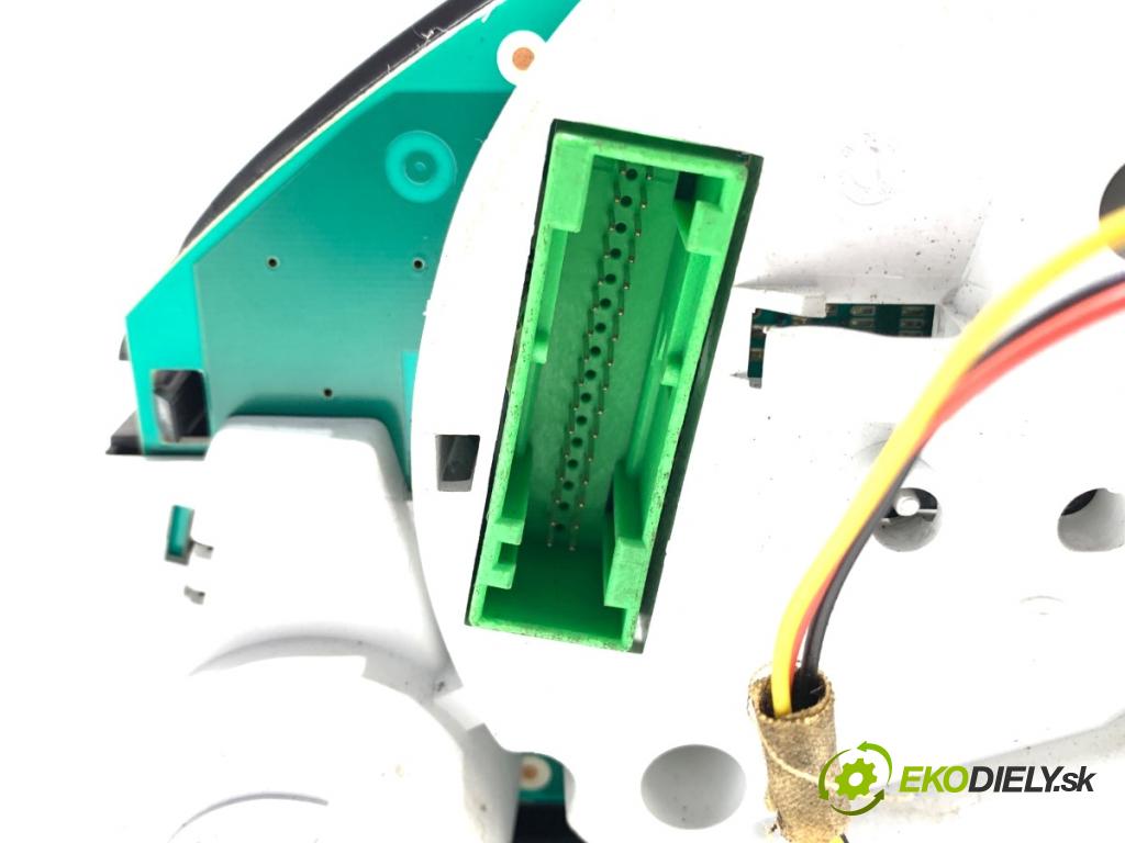 AUDI A6 C5 sedan 2001 110 kW 1.8 T quattro 1781 Prístrojovka 09053612021 (Prístrojová doska)