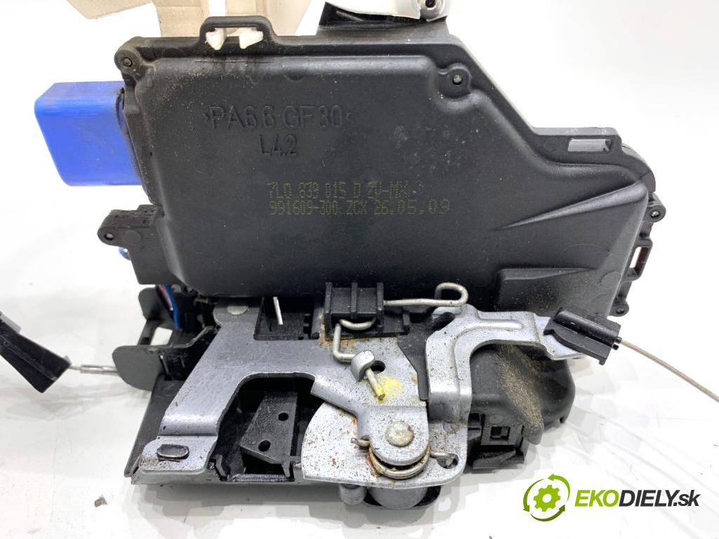 VW GOLF V Kombi 2009 90 kW 1.4 TSI 1390 zámok dveře levý zadní část 7L0839015D