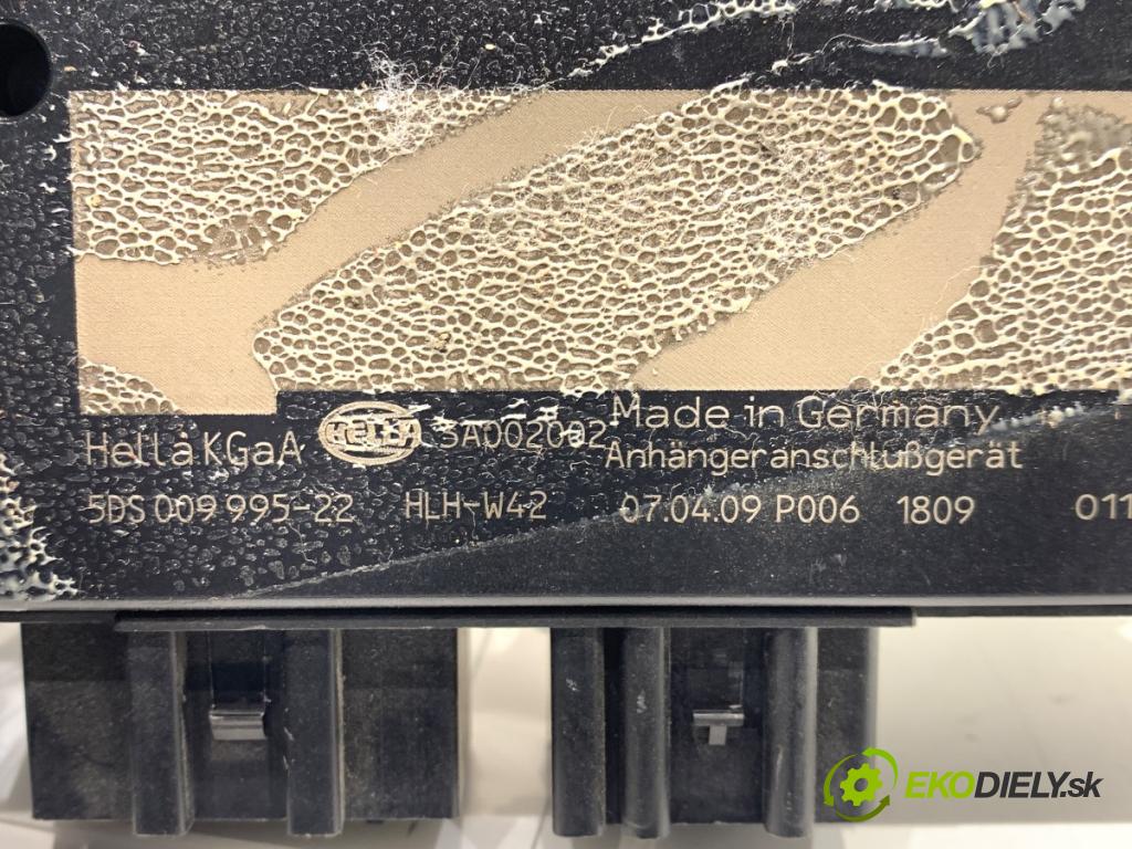 VW GOLF V Kombi 2009 90 kW 1.4 TSI 1390 Modul ťažného oka 300001506558 (Riadiaca jednotka ostatné)