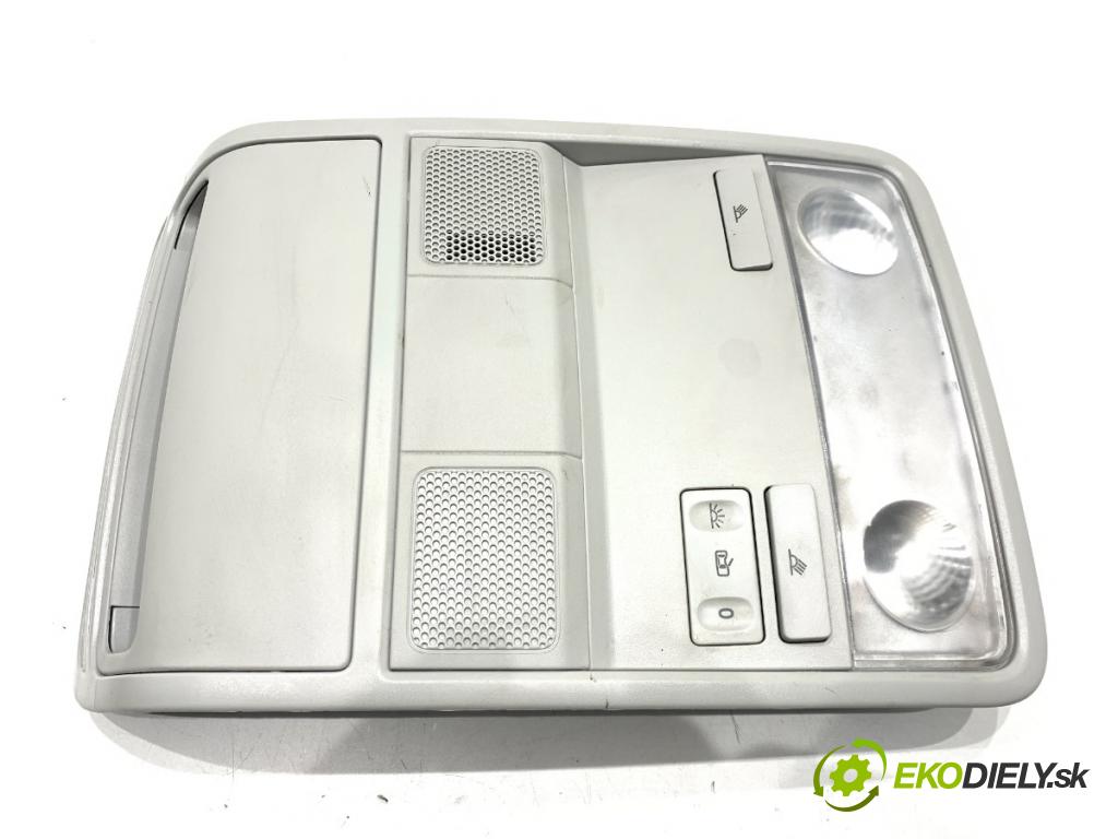 VW GOLF V Kombi 2009 90 kW 1.4 TSI 1390 světlo stropní 