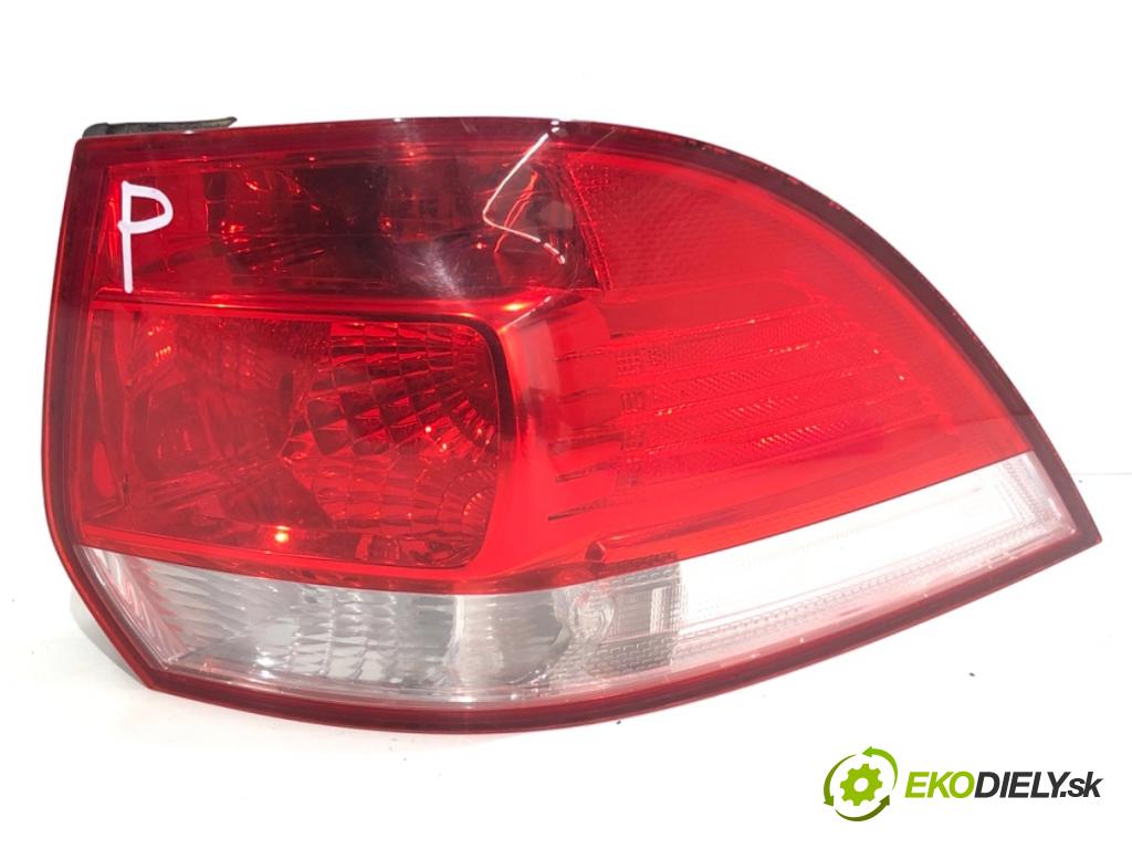 VW GOLF V Kombi 2009 90 kW 1.4 TSI 1390 světlo pravý zadní část 1K9945096D