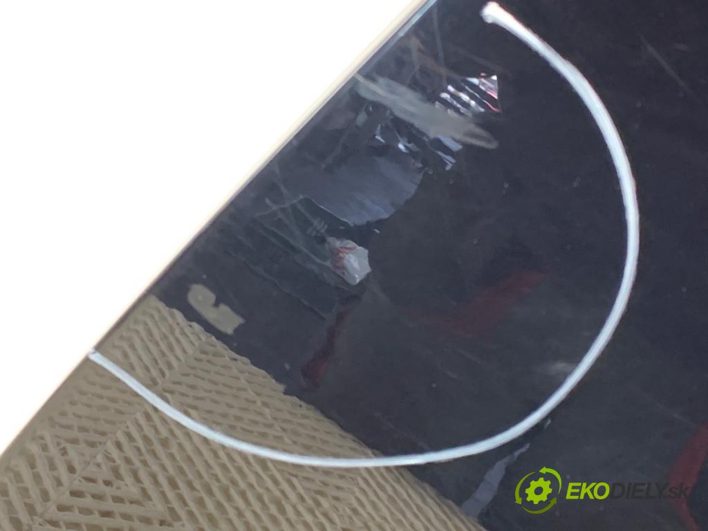 VW GOLF V Kombi 2009 90 kW 1.4 TSI 1390 dveře levý zadní část