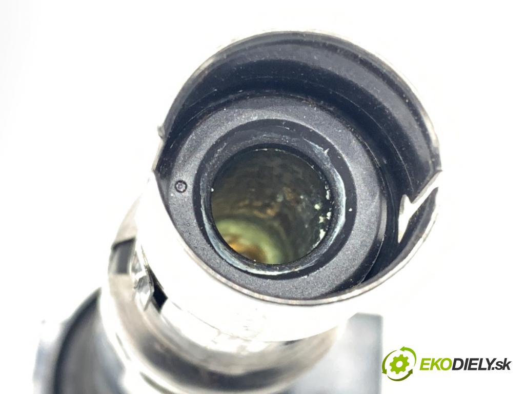 VW GOLF V Kombi 2009 90 kW 1.4 TSI 1390 Cievka zapaľovacia R0401S00403