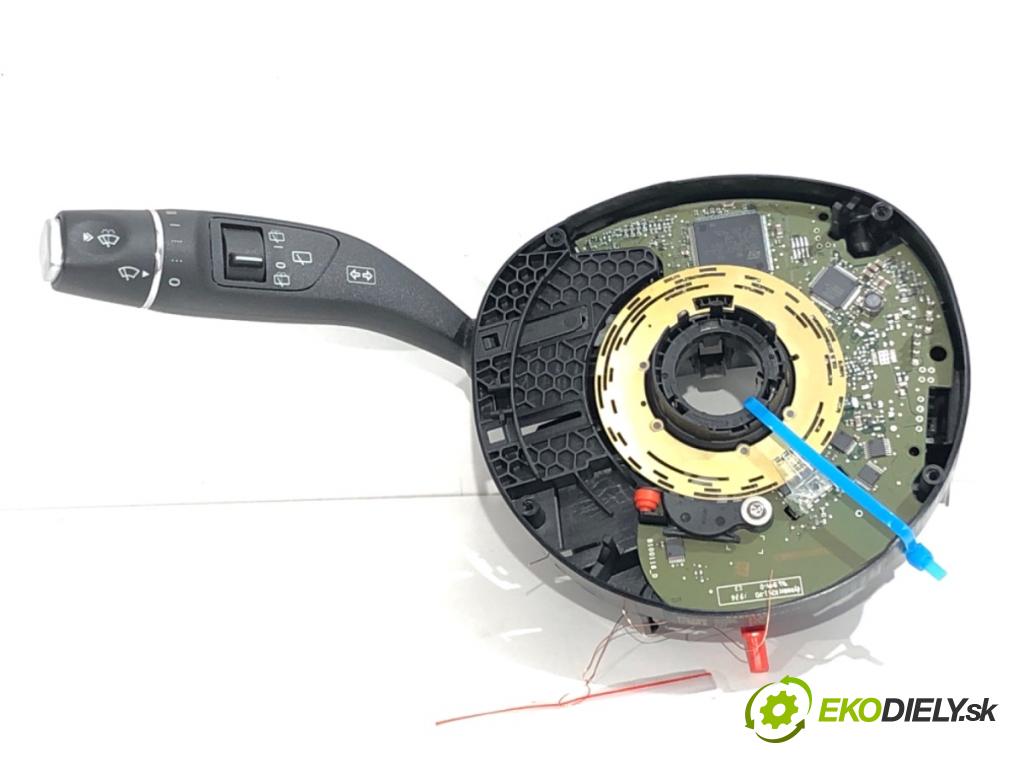 MERCEDES-BENZ GLC SUV 2020 143 kW 220 d 4-matic (253.915) 1950 Prepínač kombinovaný E280568 (Prepínacie páčky pod volantom)