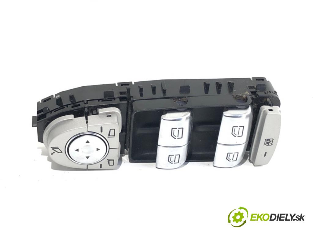 MERCEDES-BENZ GLC SUV 2020 143 kW 220 d 4-matic (253.915) 1950 Prepínač okien A2059056811 (Prepínacie páčky pod volantom)