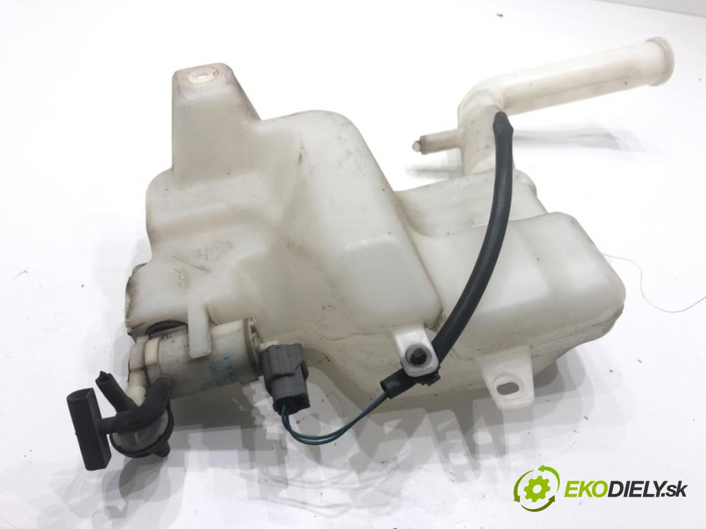 MAZDA 2 DE liftback 2008 63 kW 1.3 (DE3FS) 1349 nádržka ostřikovačů