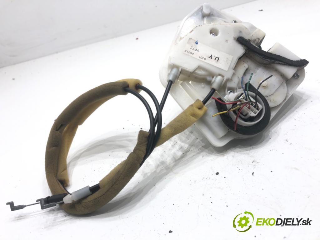 MAZDA 2 DE liftback 2008 63 kW 1.3 (DE3FS) 1349 zámok dveře levý přední část