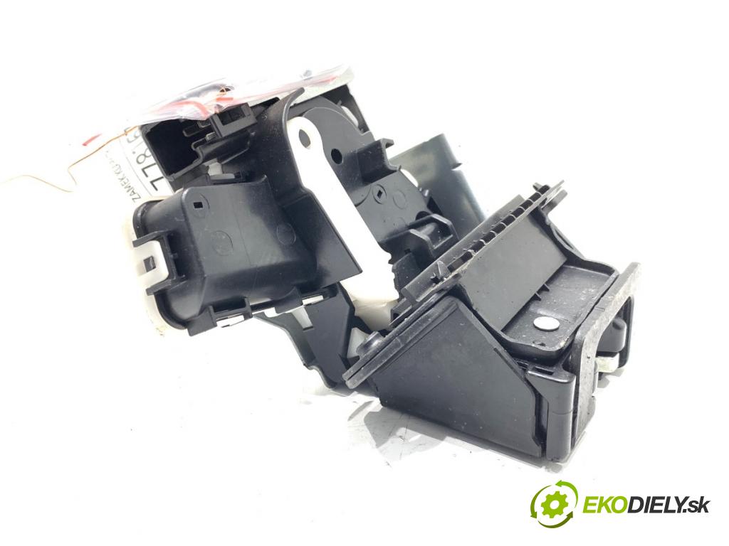MAZDA 2 DE liftback 2008 63 kW 1.3 (DE3FS) 1349 zámok dveří zadní část C6728