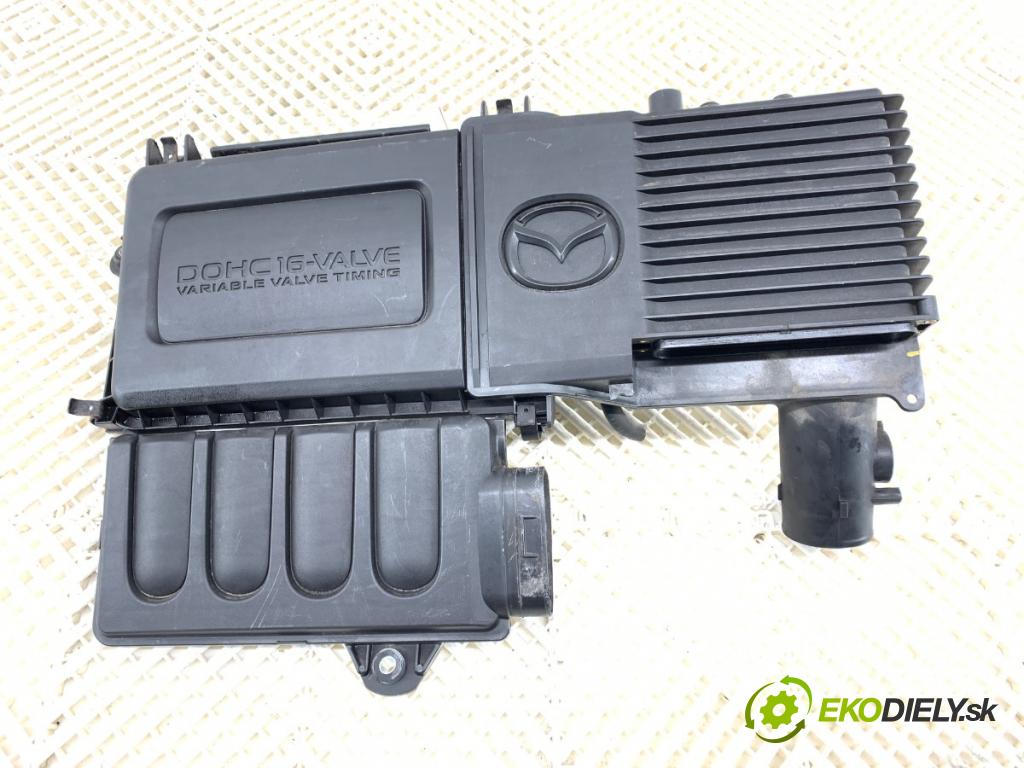 MAZDA 2 DE liftback 2008 63 kW 1.3 (DE3FS) 1349 Obal filtra vzduchu  (Obal vzduchového filtra)