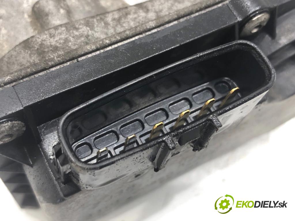 MAZDA 2 DE liftback 2008 63 kW 1.3 (DE3FS) 1349 Škrtiaca klapka ZJ3813640 (Škrtiaca klapka)