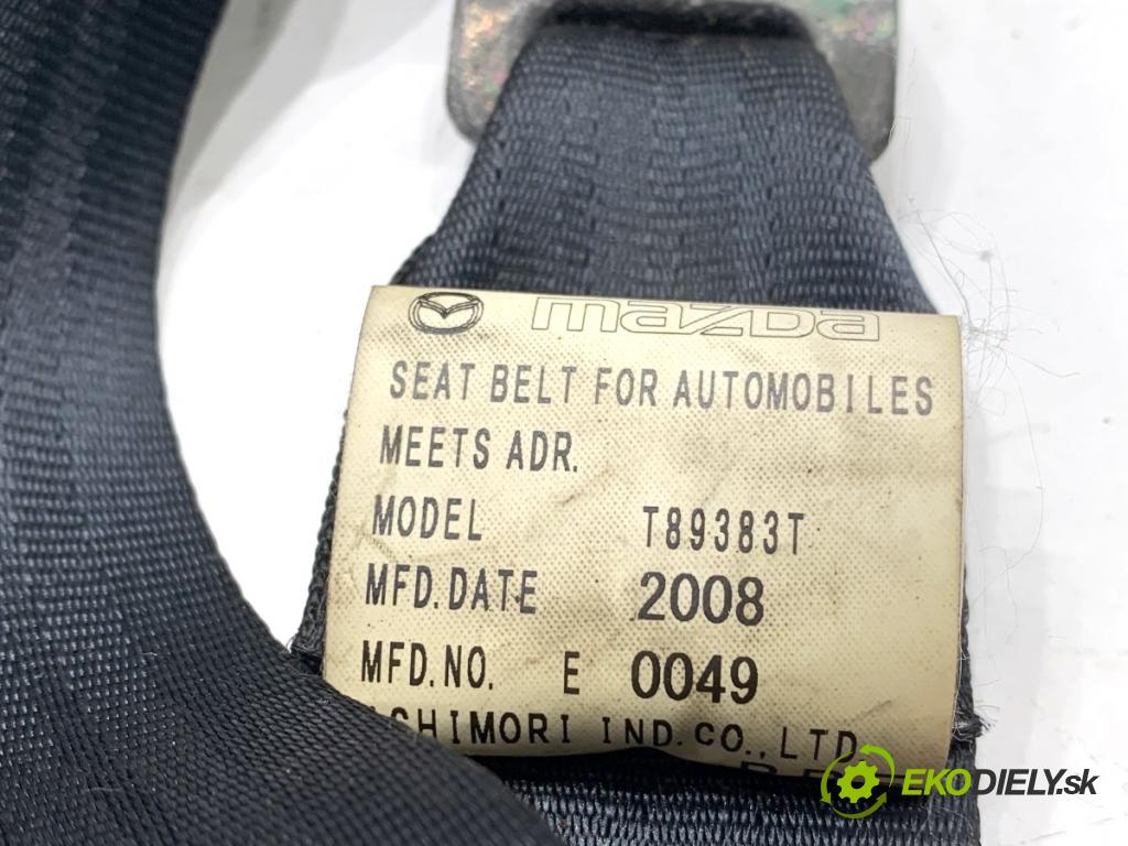MAZDA 2 DE liftback 2008 63 kW 1.3 (DE3FS) 1349 držák bezpečnost pravý přední část T89383T