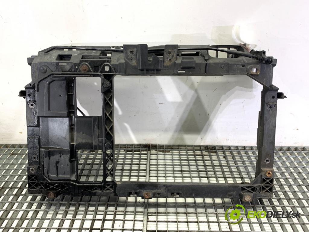 MAZDA 2 DE liftback 2008 63 kW 1.3 (DE3FS) 1349 držák přední část  (Přední výztuha)