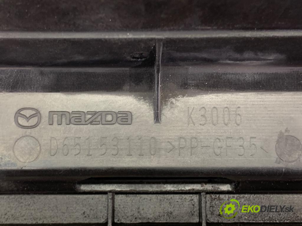 MAZDA 2 DE liftback 2008 63 kW 1.3 (DE3FS) 1349 držák přední část  (Přední výztuha)