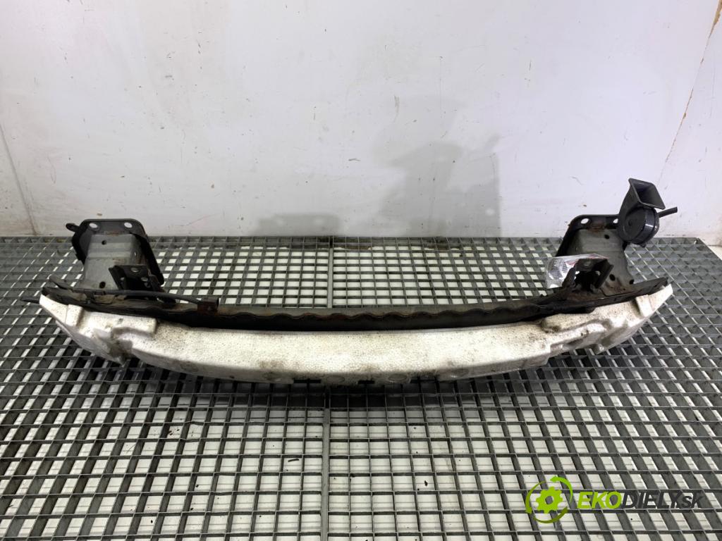 MAZDA 2 DE liftback 2008 63 kW 1.3 (DE3FS) 1349 výztuha nárazníka přední část  (Přední výztuha)