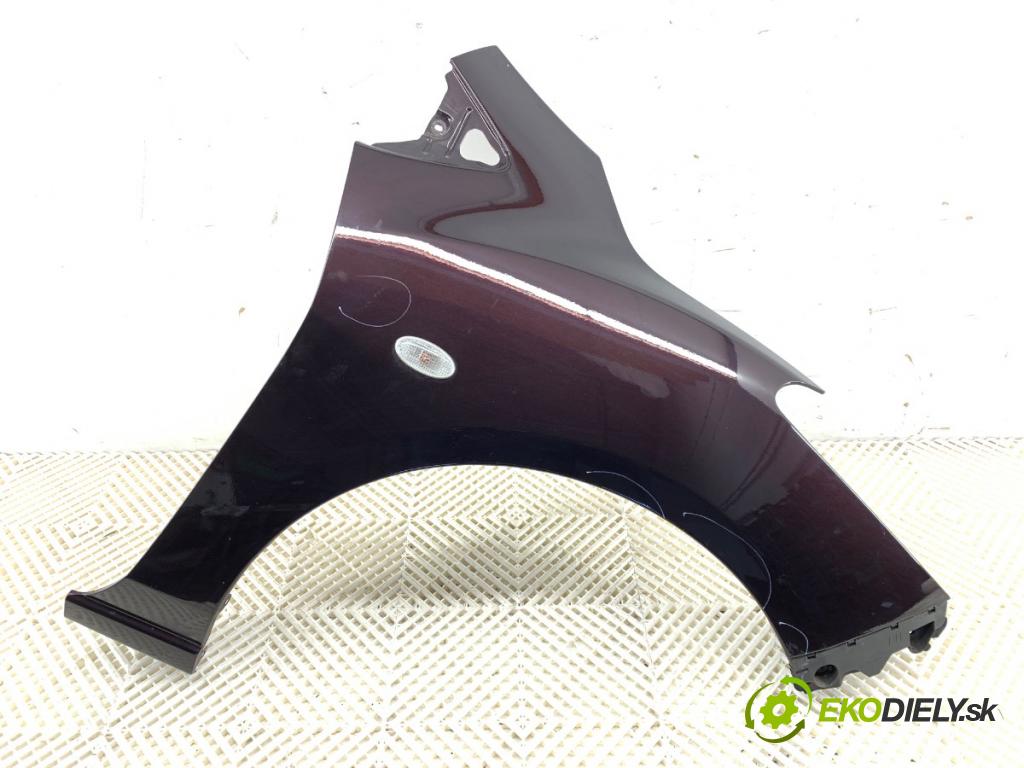 MAZDA 2 DE liftback 2008 63 kW 1.3 (DE3FS) 1349 blatník pravý přední část 