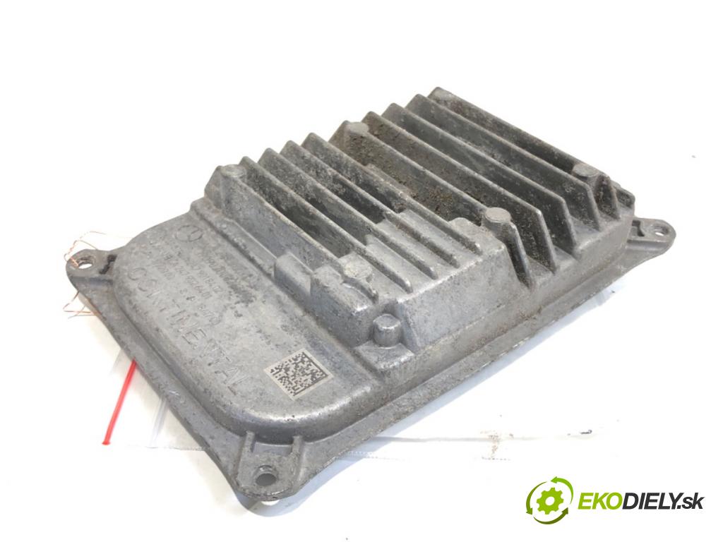 MERCEDES-BENZ GLC SUV 2020 143 kW 220 d 4-matic (253.915) 1950 Menič LED A2479004204