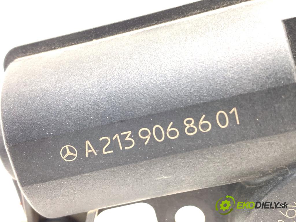 MERCEDES-BENZ GLC SUV 2020 143 kW 220 d 4-matic (253.915) 1950 škrtíci klapka VYČERPAT: A2139068601