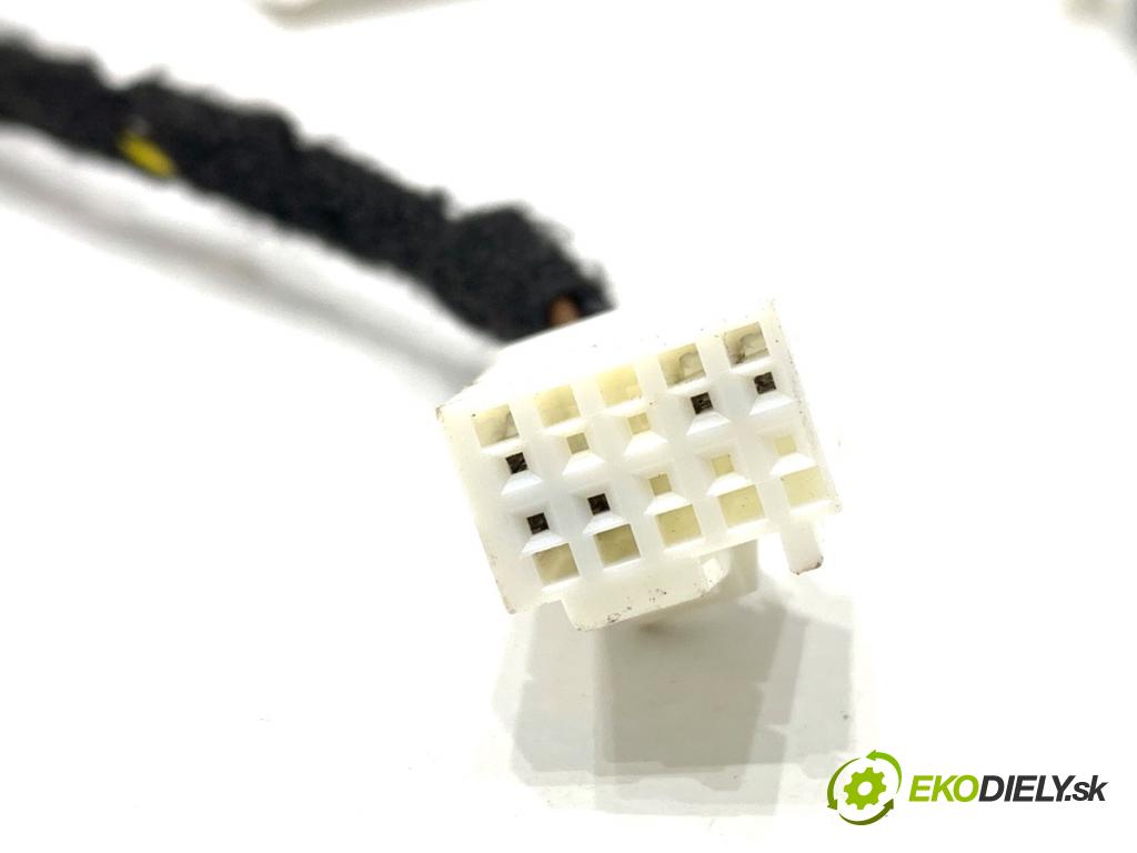 MERCEDES-BENZ GLC SUV 2020 143 kW 220 d 4-matic (253.915) 1950 káblovačka panel IDRIVE A2055400972