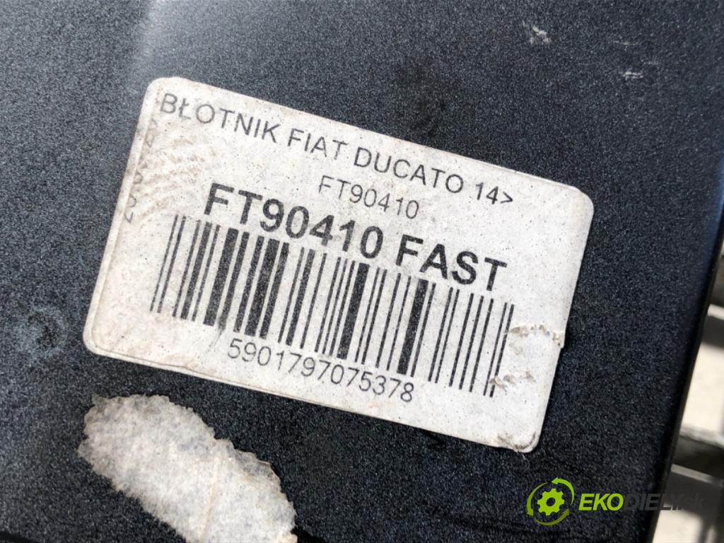 FIAT DUCATO III Autobus  74 kW 100 Multijet 2,2 D 2198 blatník pravý přední část