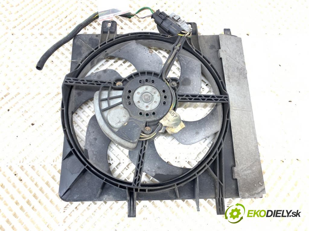 CITROEN C3 I liftback 2003 54 kW 1.4 i 1360 ventilátor chladiče  (Ventilátor)