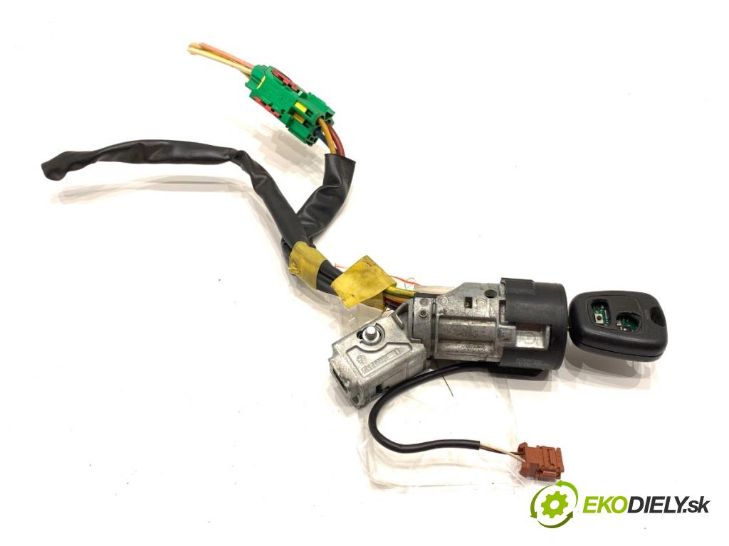 CITROEN C3 I liftback 2003 54 kW 1.4 i 1360 spinačka  (Spínacia skrinka)