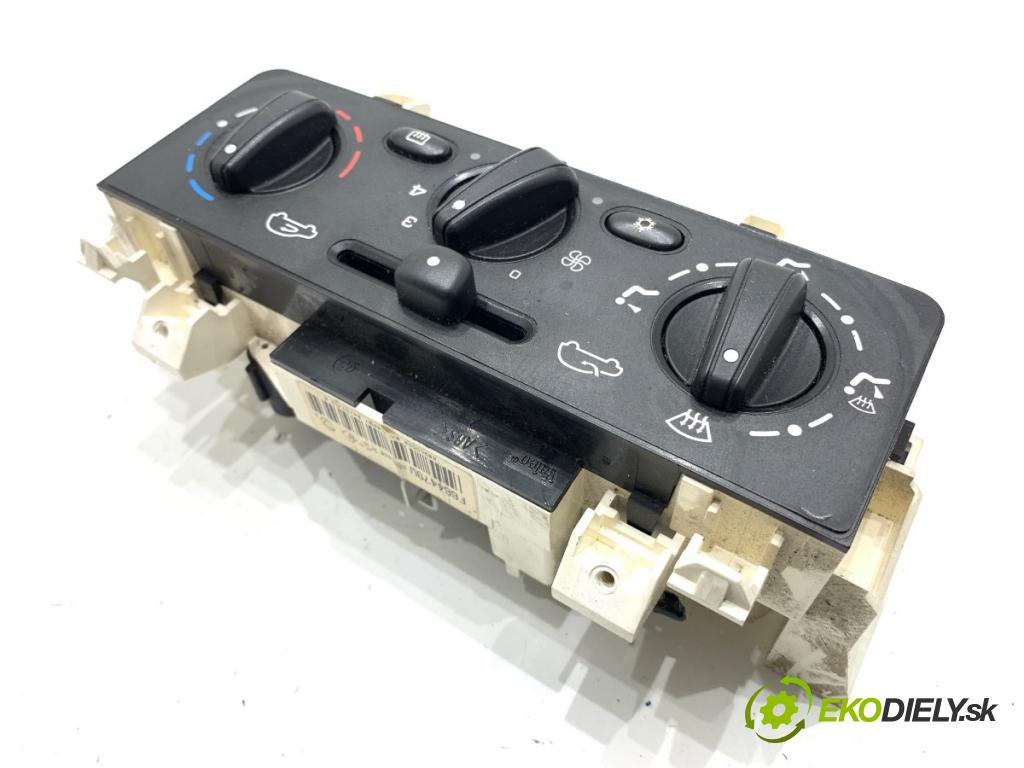 CITROEN C3 I liftback 2003 54 kW 1.4 i 1360 Panel ovládania kúrenia F664479W (Prepínacie páčky pod volantom)
