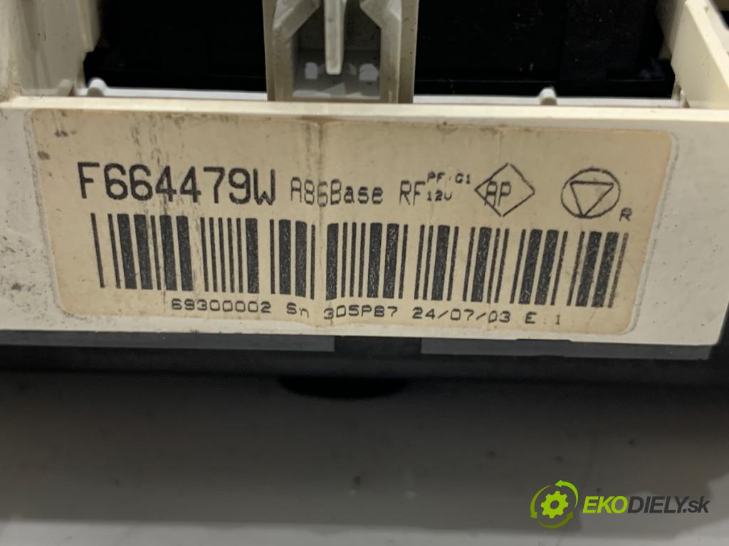 CITROEN C3 I liftback 2003 54 kW 1.4 i 1360 Panel ovládania kúrenia F664479W (Prepínacie páčky pod volantom)