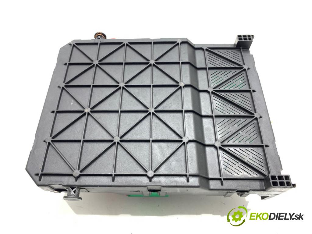 CITROEN C3 I liftback 2003 54 kW 1.4 i 1360 modul BSI  (Pojistková skříňka)