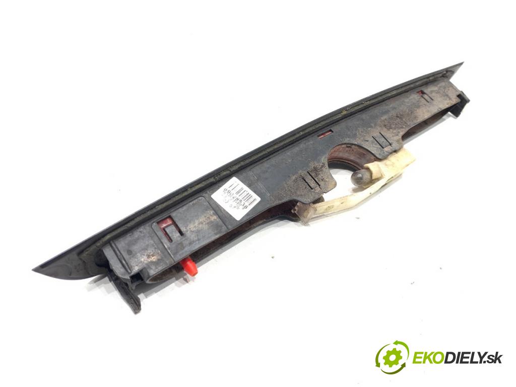 CITROEN C3 I liftback 2003 54 kW 1.4 i 1360 světlo brzdových světel
