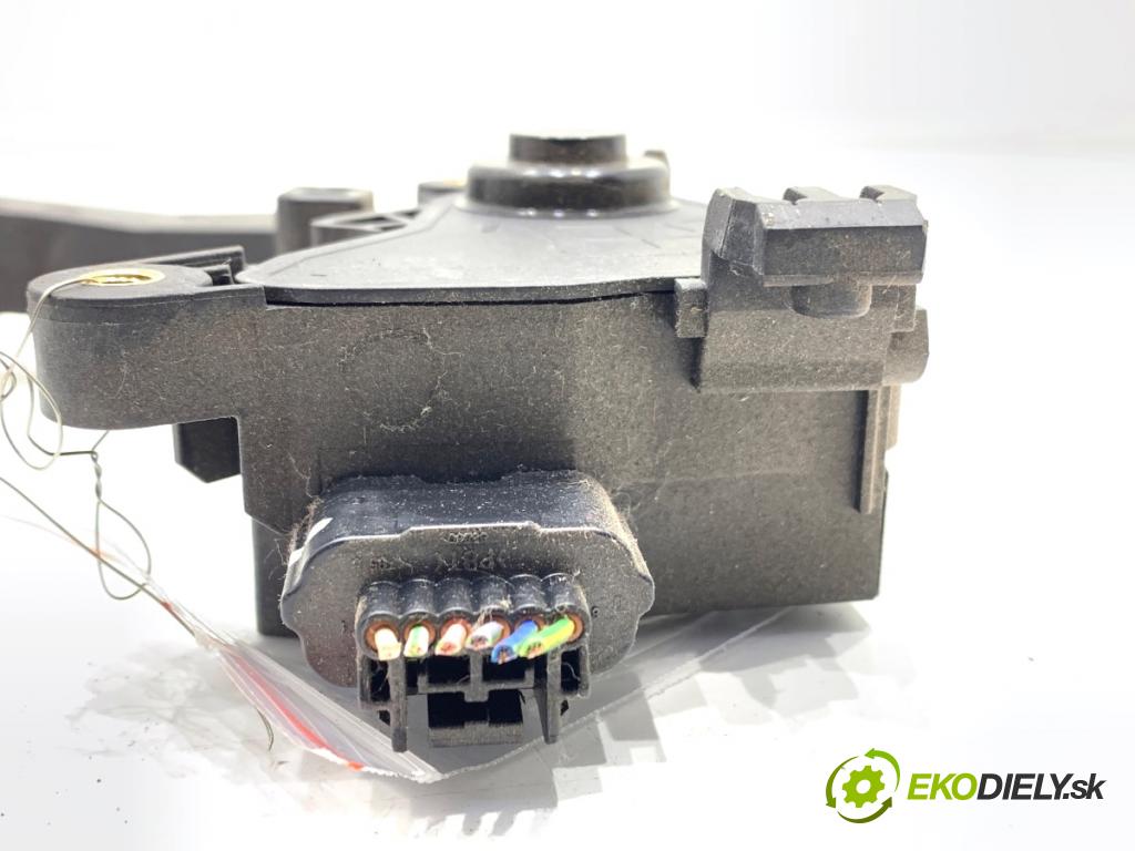 DACIA DOKKER nadwozie wielkoprzestrzenne (MPV) 2015 61 kW 1.6 1598 Potenciometer plynu 180108712R (Potenciometer plynového pedálu)